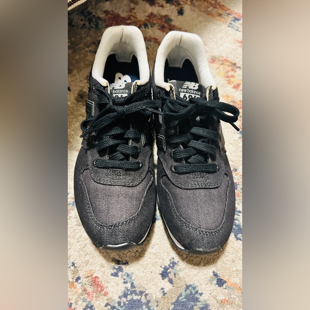 New Balance women’s 696 black denim casual walking sneaker size 5.5